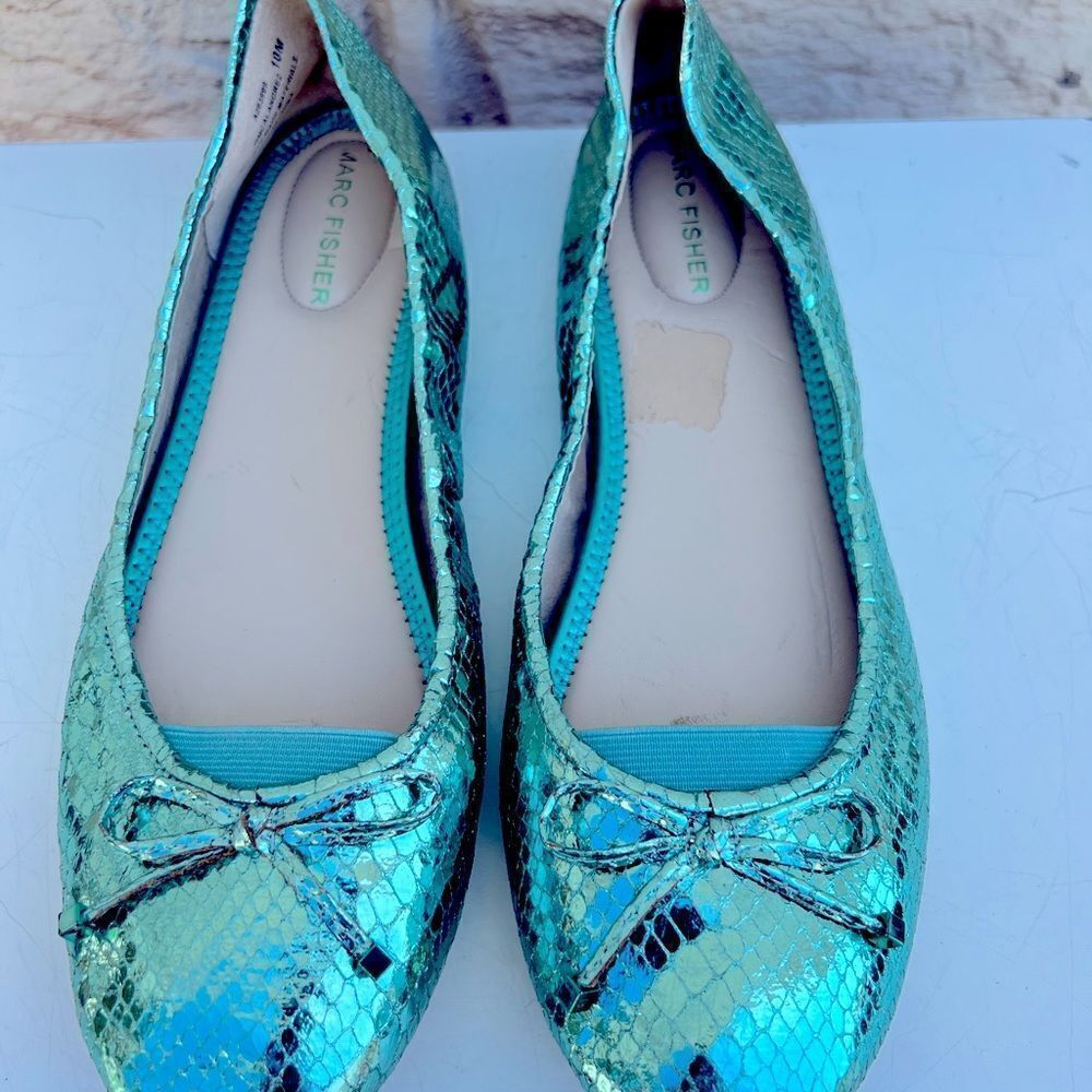 *** Marc Fisher Metallic Ballet Flats w/ Bow Accent - Calandre ( JJ) - Picture 3 of 8